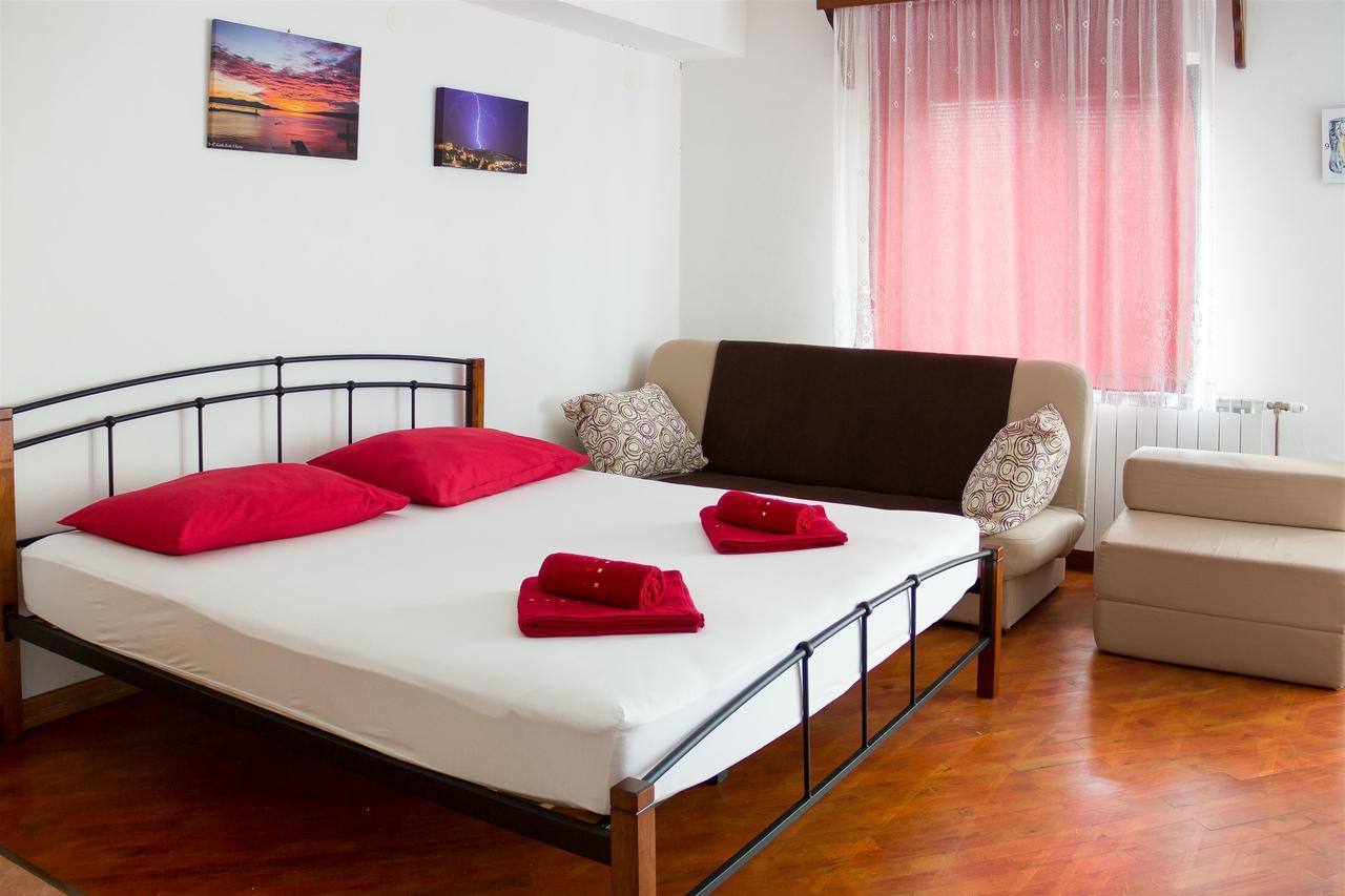 Apartments Marijana 塞尼 外观 照片